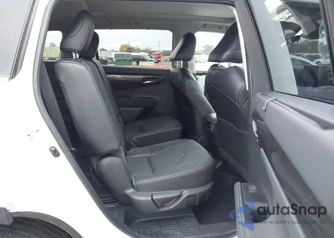 2023 Toyota Highlander Platinum z USA, uszkodzony, nr VIN 5TDKDRBH9PS520595